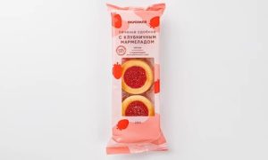 Печенье сдобное с клубничным мармеладом