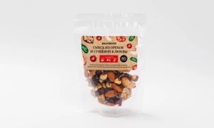 Смесь из орехов и сушеной клюквы 100г