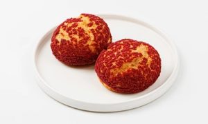 Пирожное "Шу" со смародиной зам. 2 шт